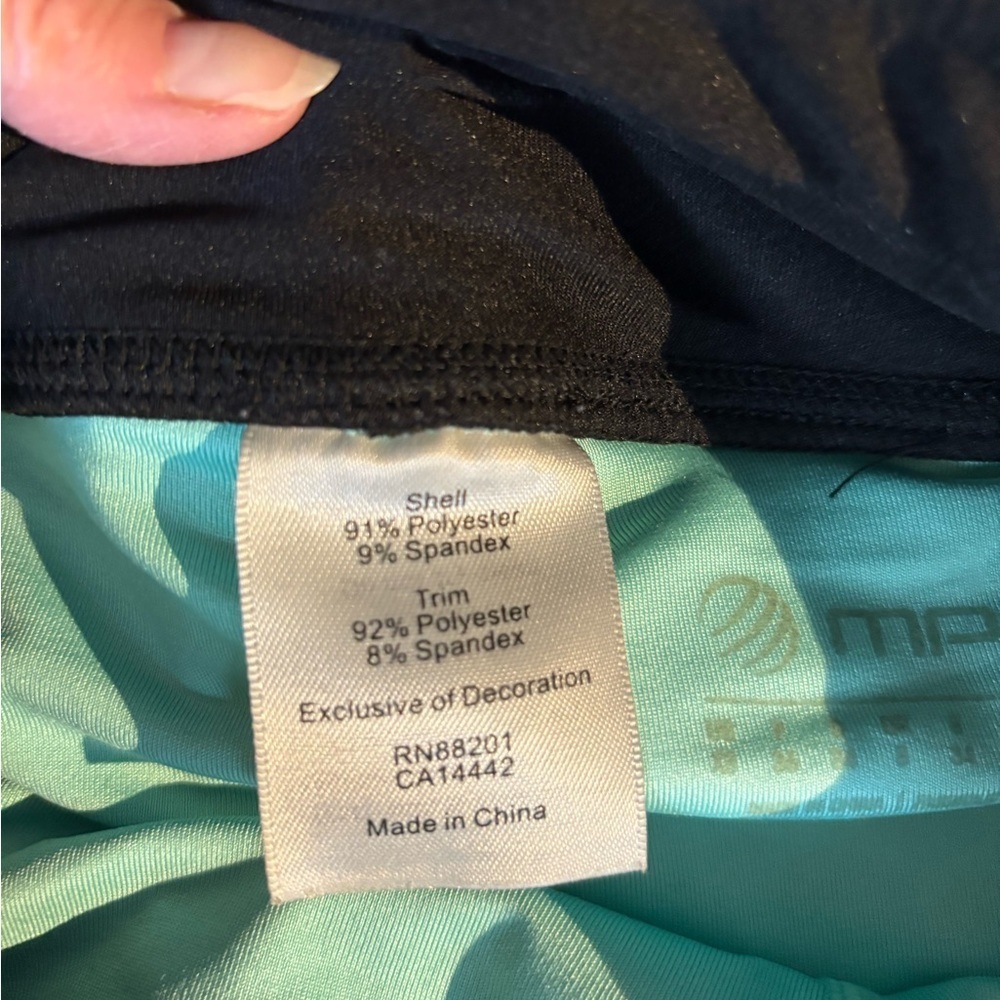 MPG Women's Black and Teal spandex shorts with built in fitted Shorts size XS - Picture 6 of 11